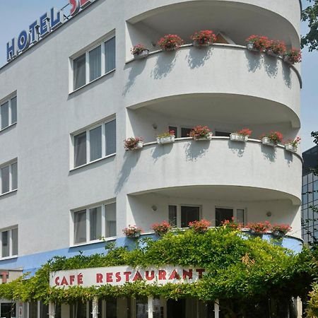 Hotel Set Bratislava Luaran gambar