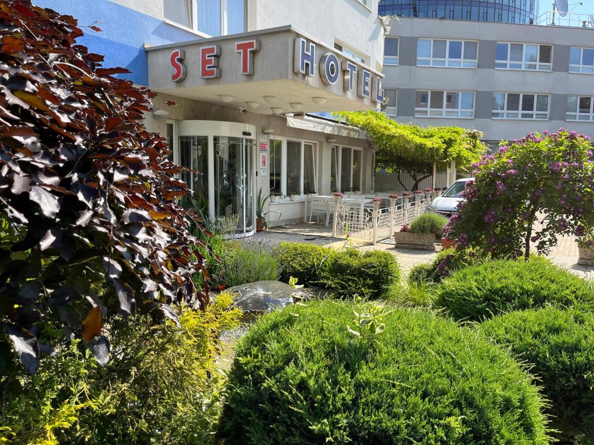Hotel Set Bratislava Luaran gambar