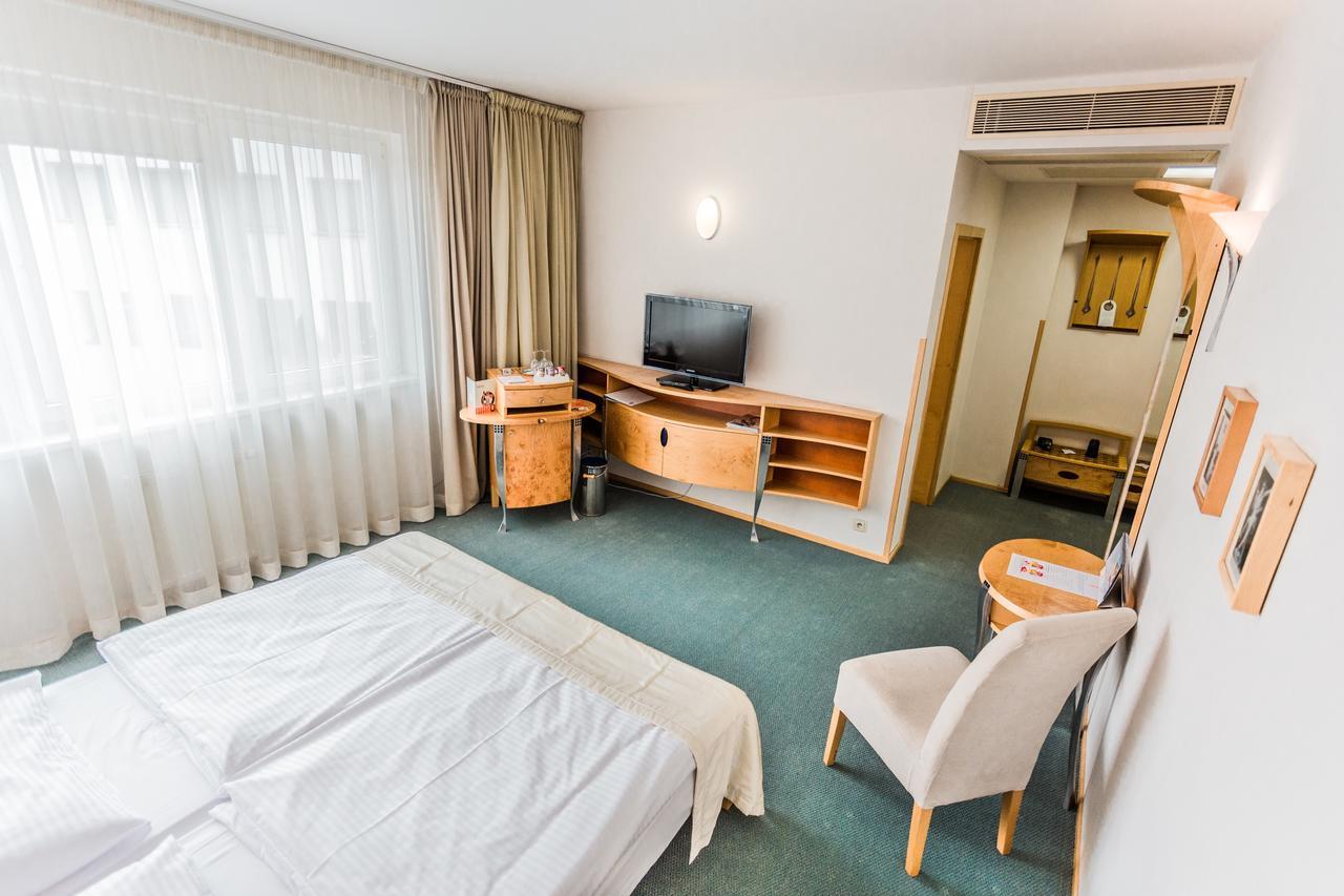 Hotel Set Bratislava Luaran gambar